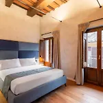 Residenza Leutari Gasthof 4*