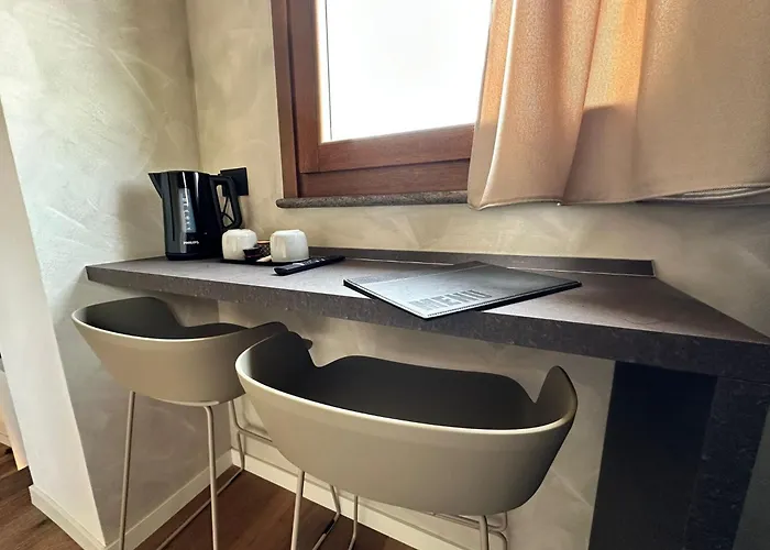 Residenza Leutari 4* روما