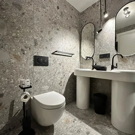 Гостевой дом Residenza Leutari 4*