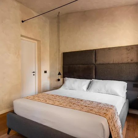 Residenza Leutari 4*